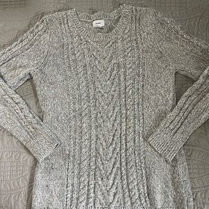 Old Navy classic Cable Knit Sweater
